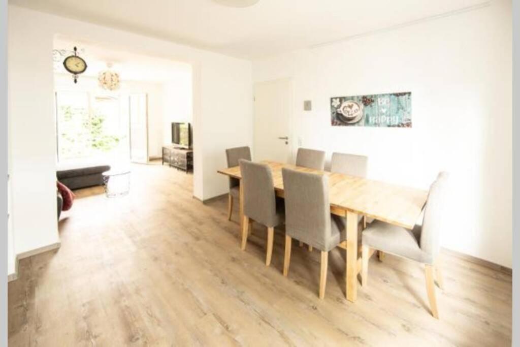 הוילה Bruehl Mitte, Neu Renoviertes Haus מראה חיצוני תמונה